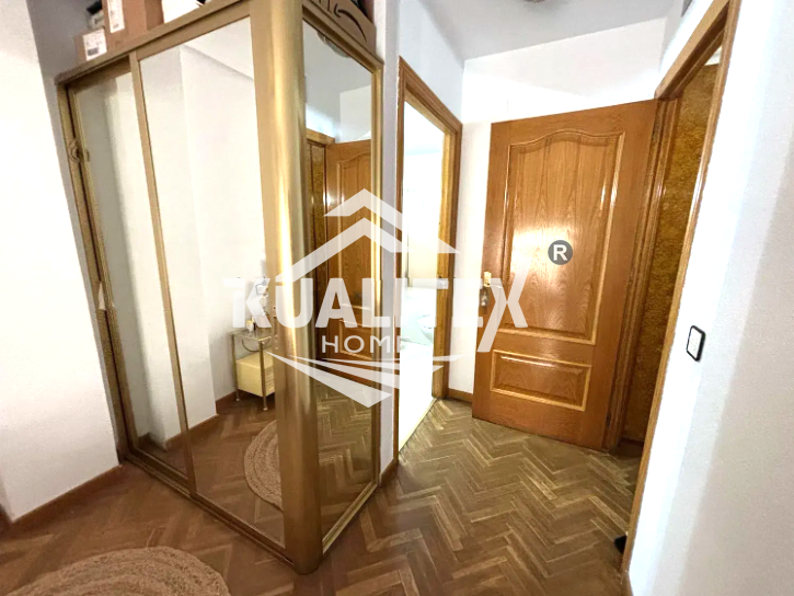 For sale of flat in Cáceres