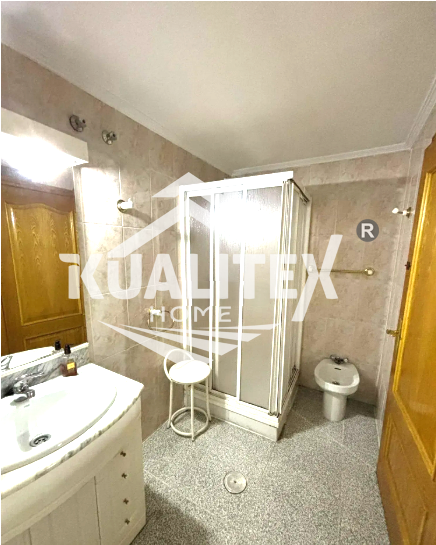 For sale of flat in Cáceres