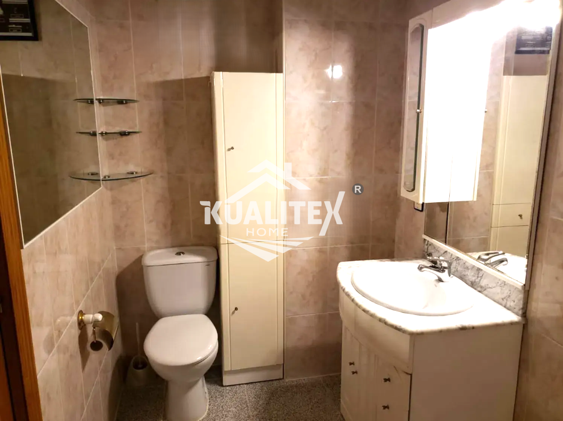 For sale of flat in Cáceres