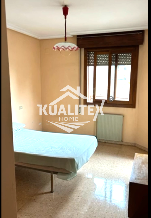 For sale of flat in Cáceres