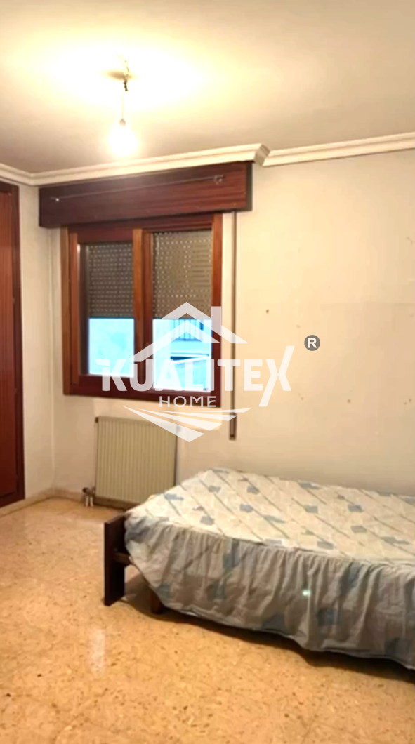 For sale of flat in Cáceres
