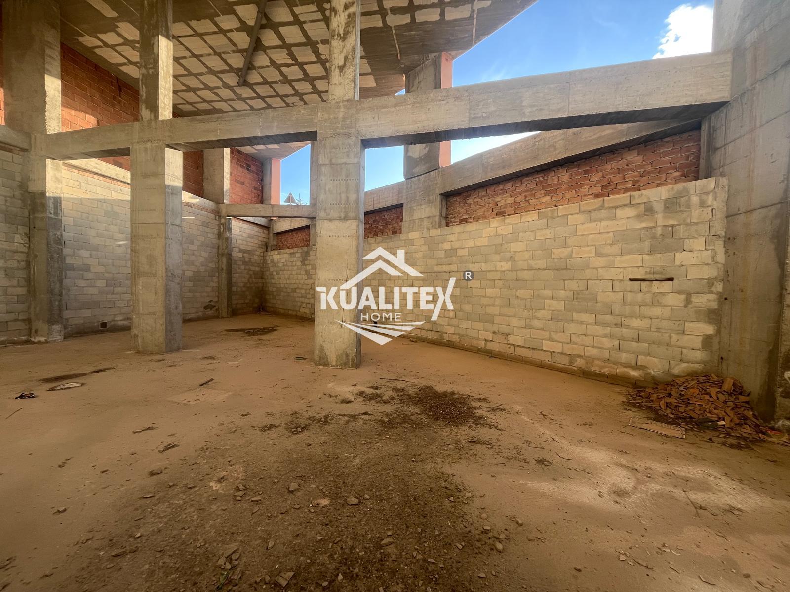 Venta de local en Coín