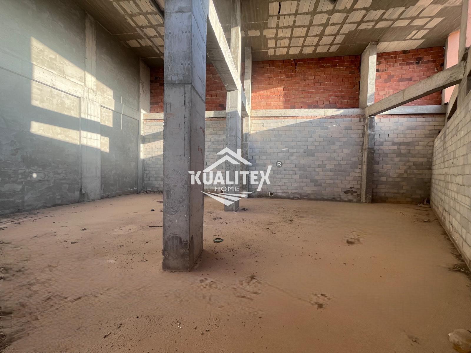 Venta de local en Coín