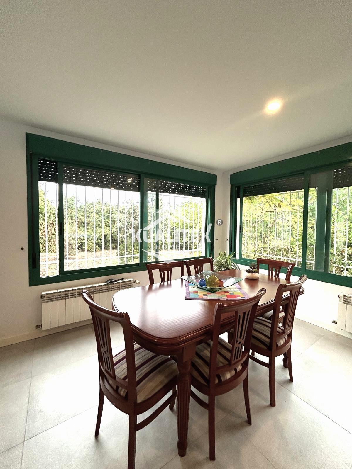 Venta de chalet en Sierra de Fuentes