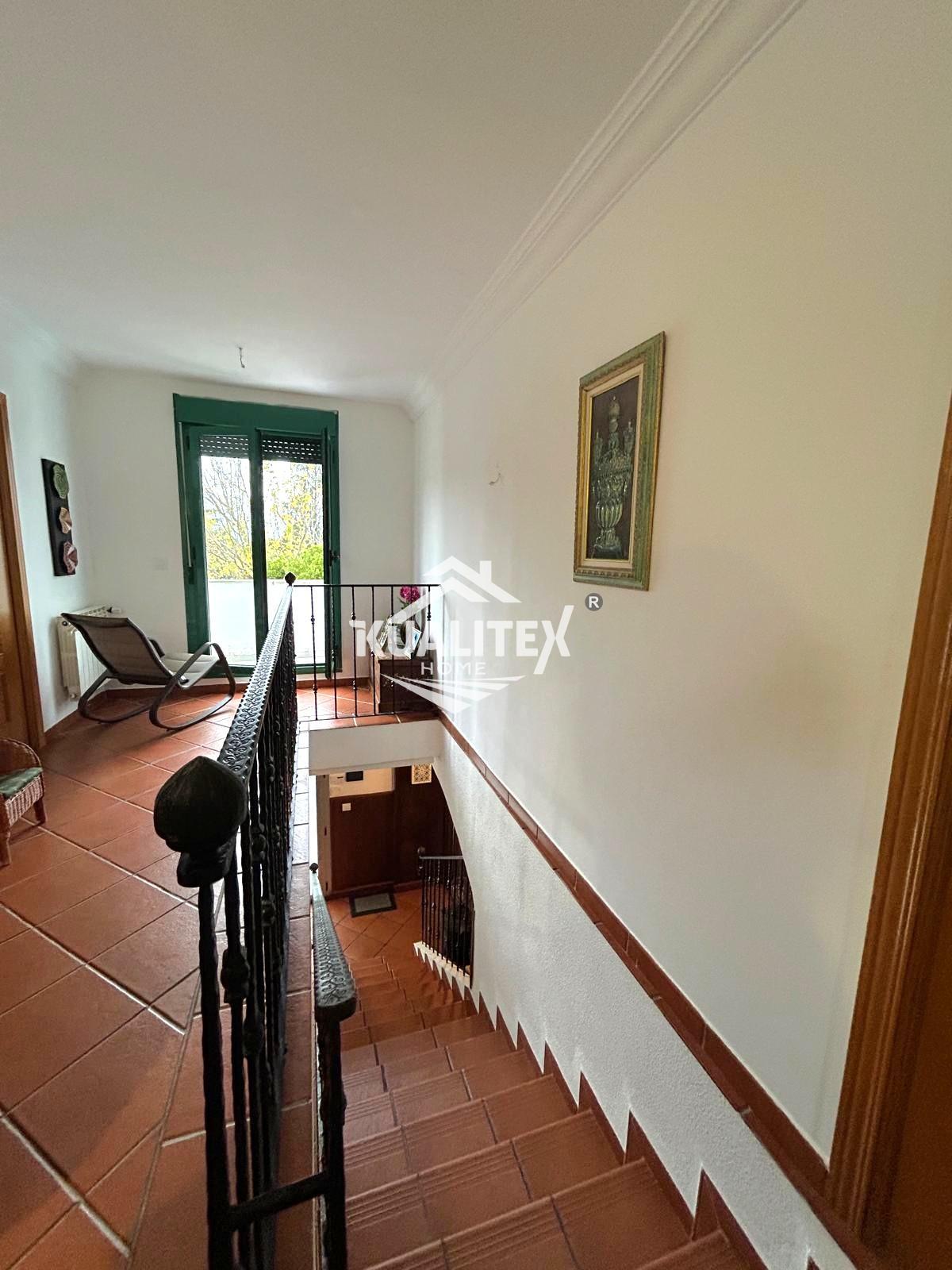 Venta de chalet en Sierra de Fuentes