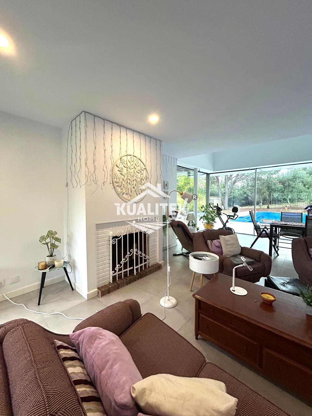 Venta de chalet en Sierra de Fuentes