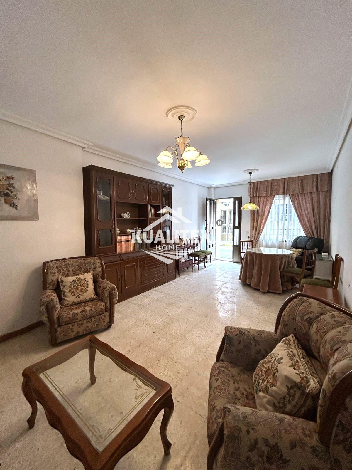 Venta de planta baja en Arroyo de la Luz