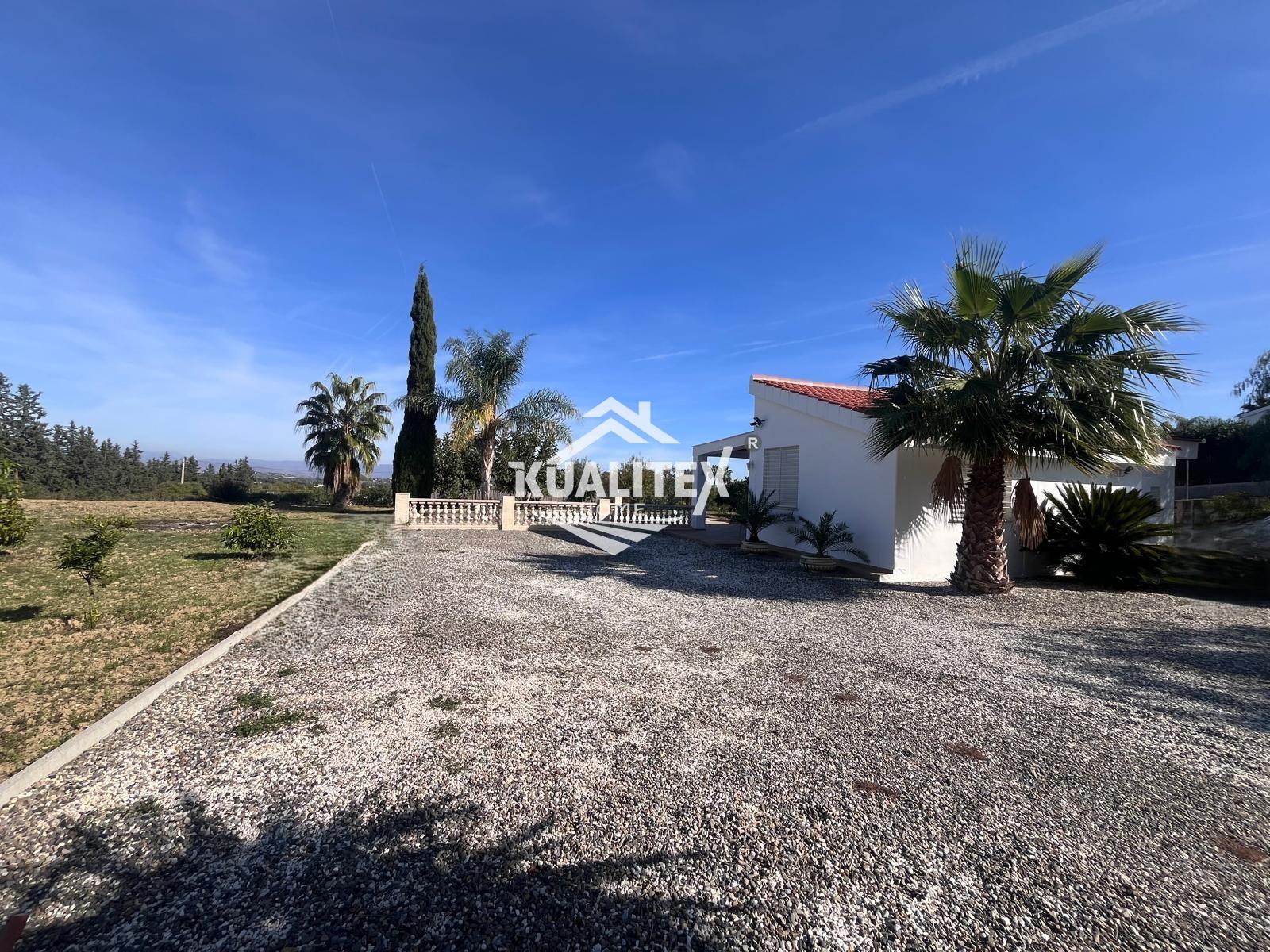 Venta de finca rústica en Coín