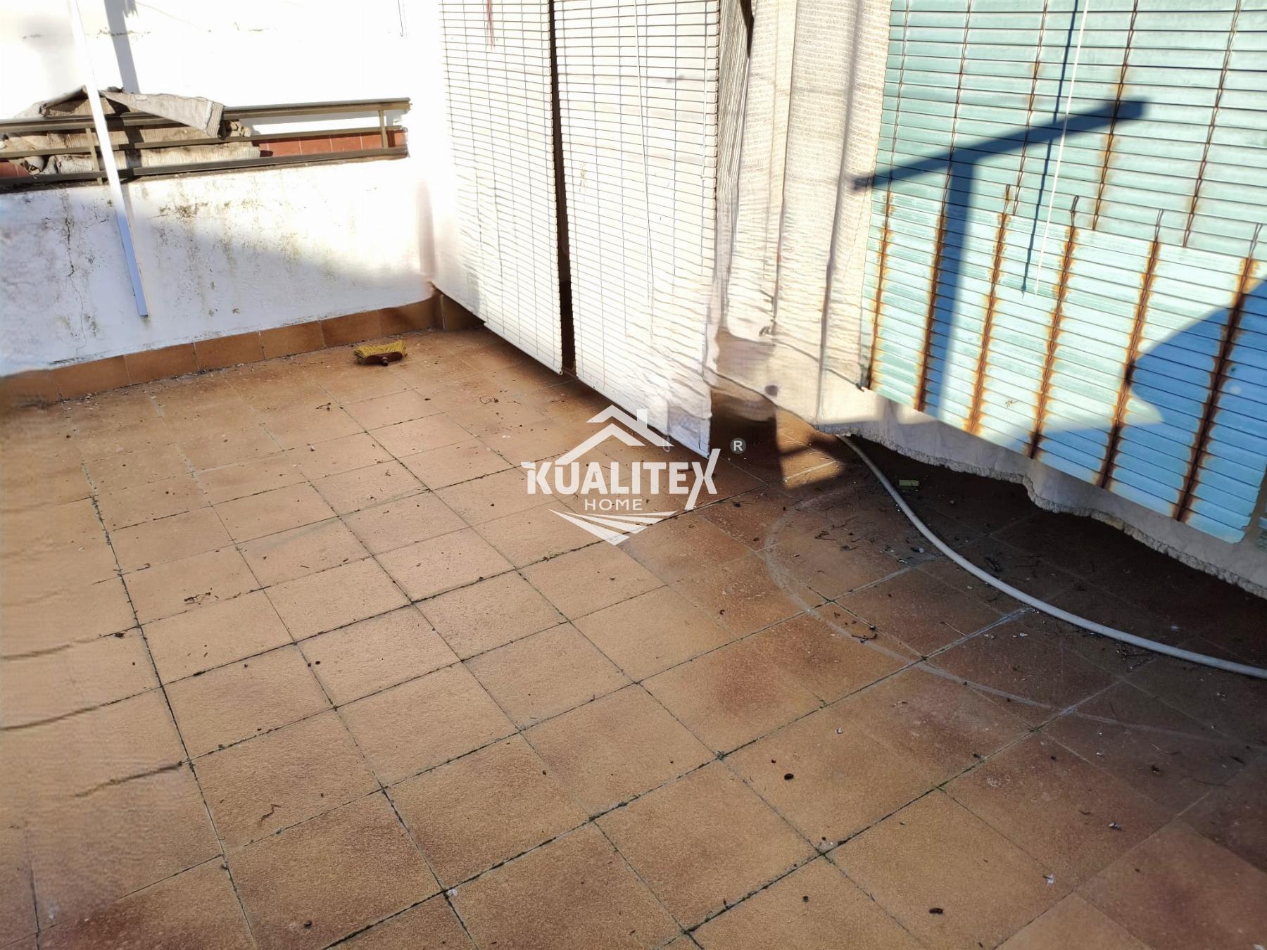 Casa en venta  calle Ctra. Casar Cáceres, Cáceres  1/1