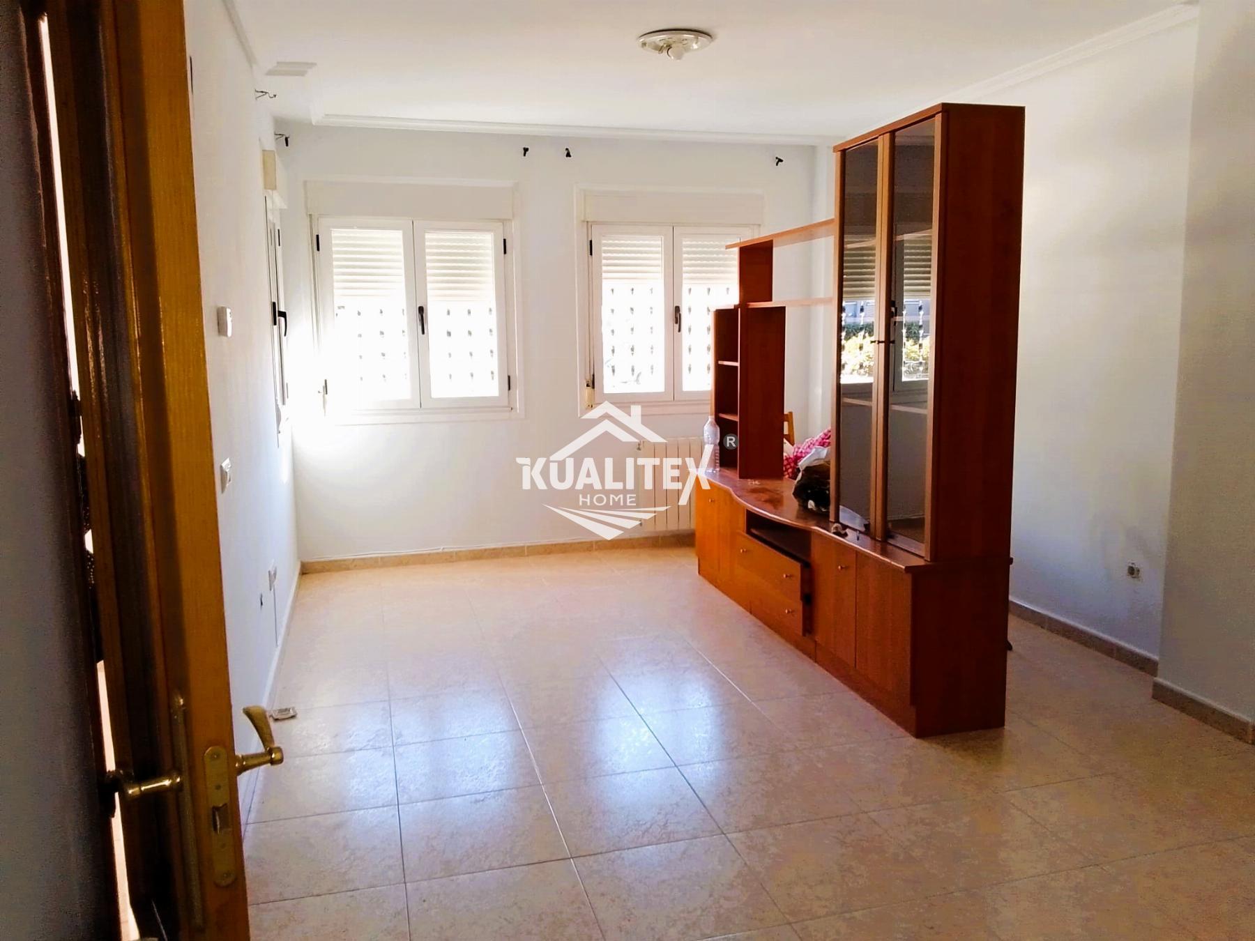 For rent of chalet in Cáceres