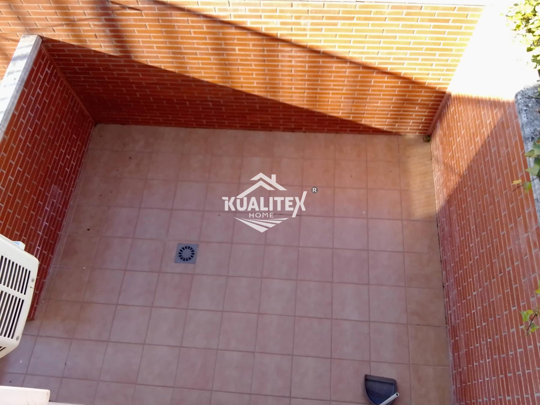 For rent of chalet in Cáceres