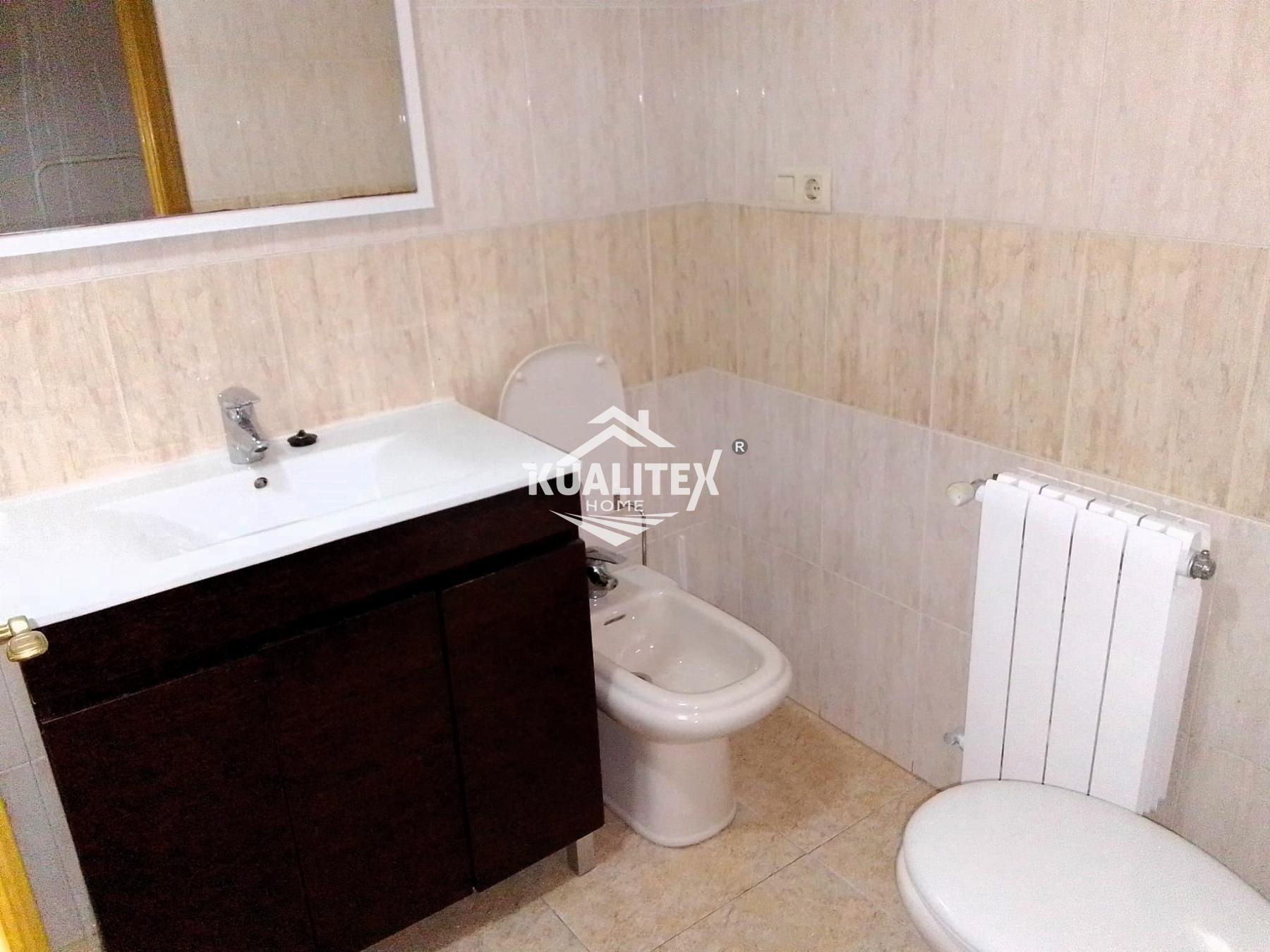 For rent of chalet in Cáceres