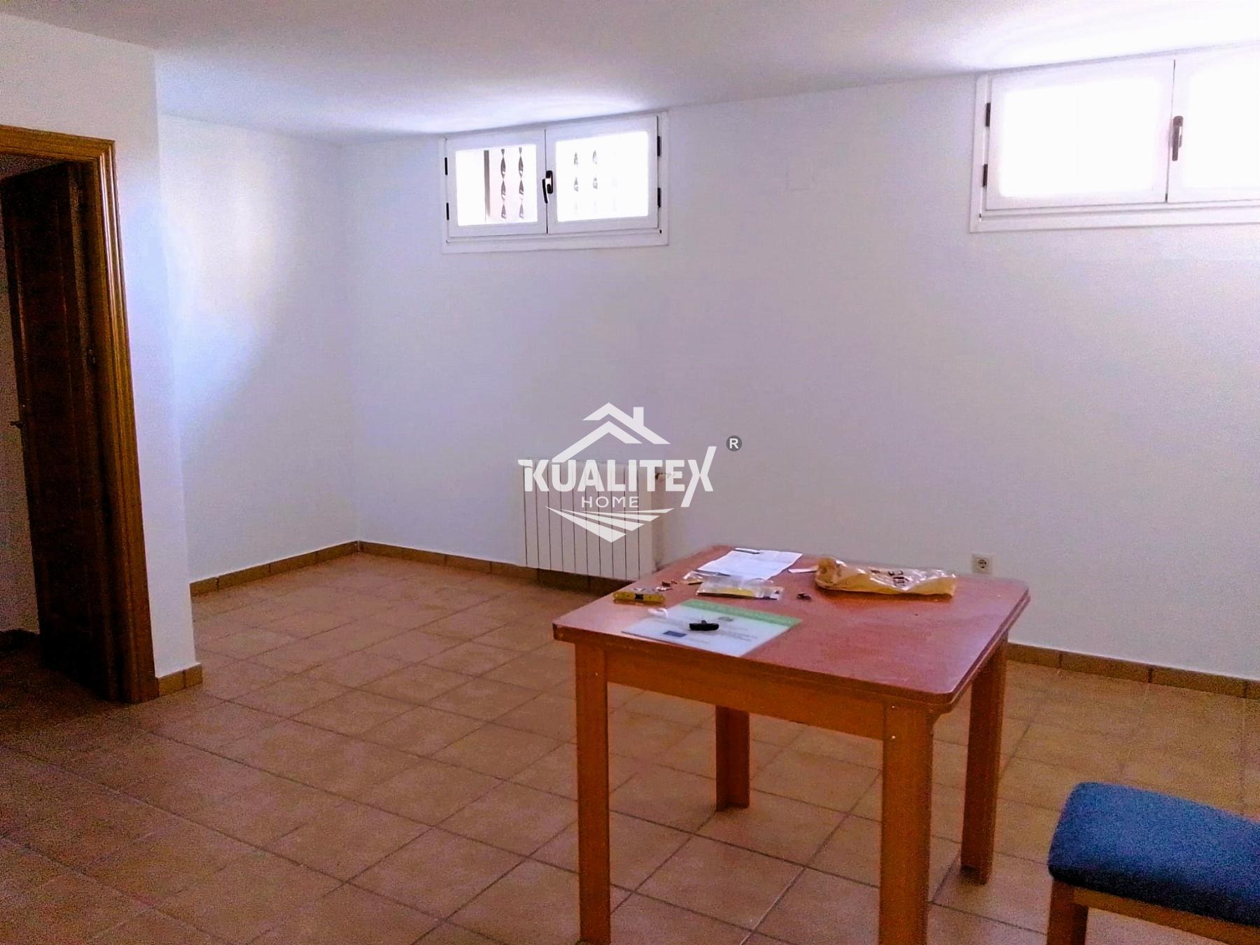For rent of chalet in Cáceres