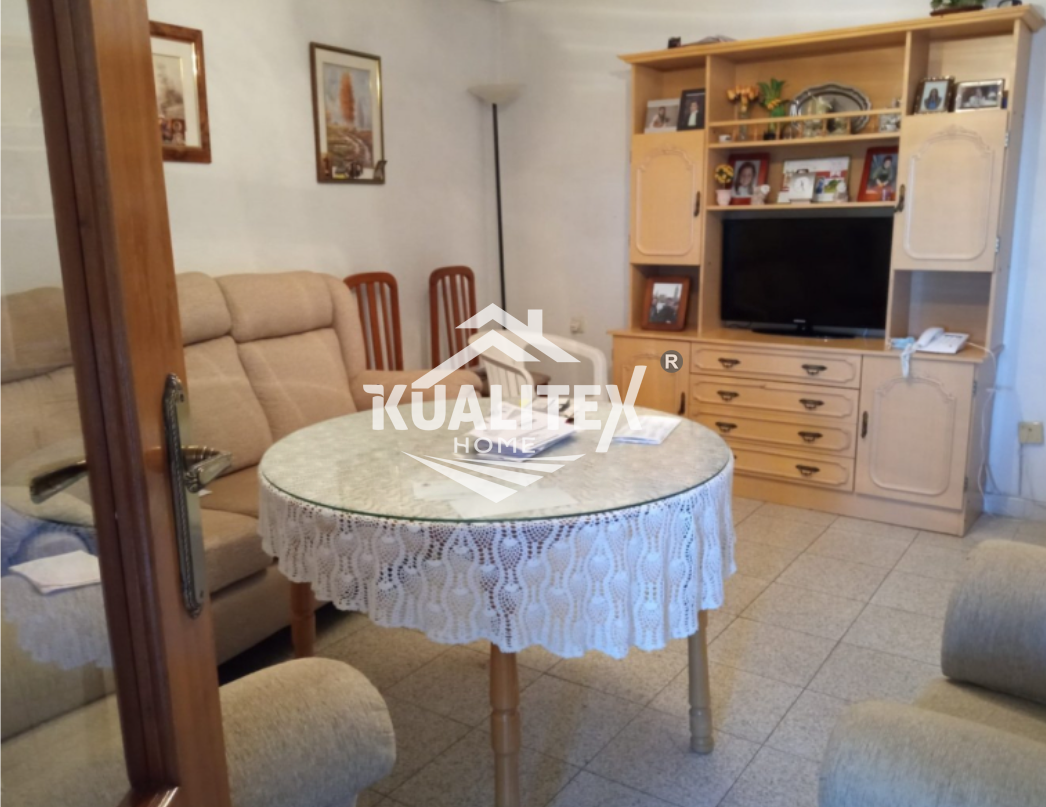 For sale of building in Cáceres