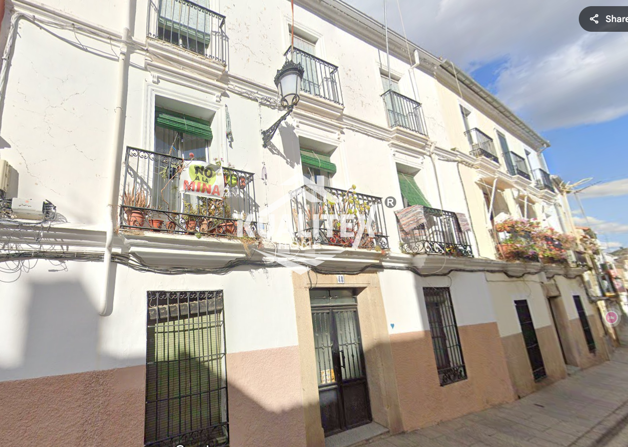 Venda de edifício em Cáceres