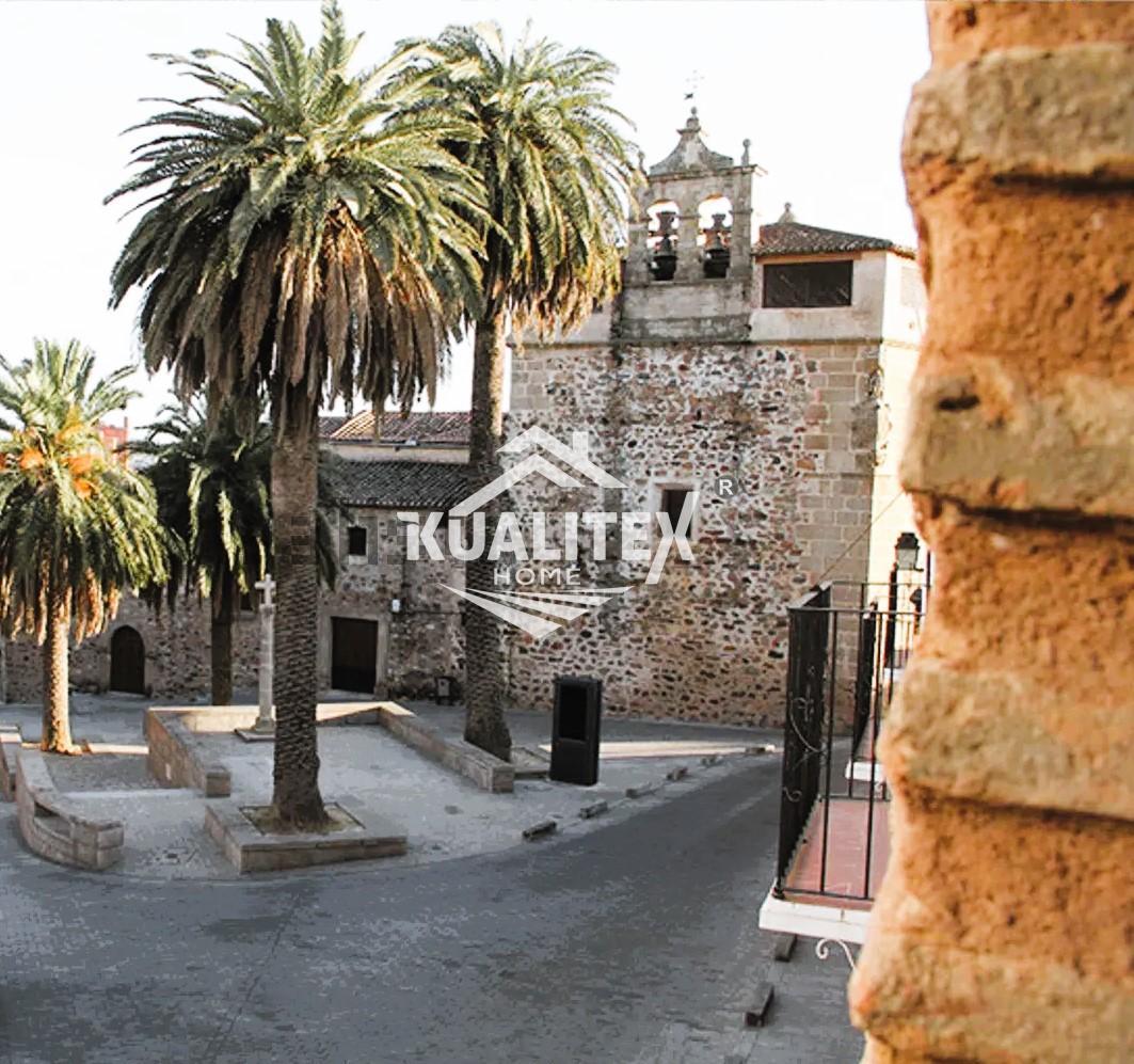 Salgai  etxe  Cáceres