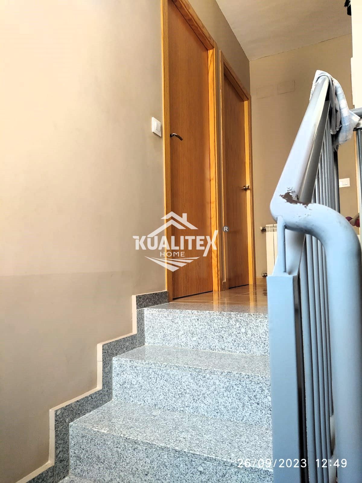 For sale of chalet in Cáceres