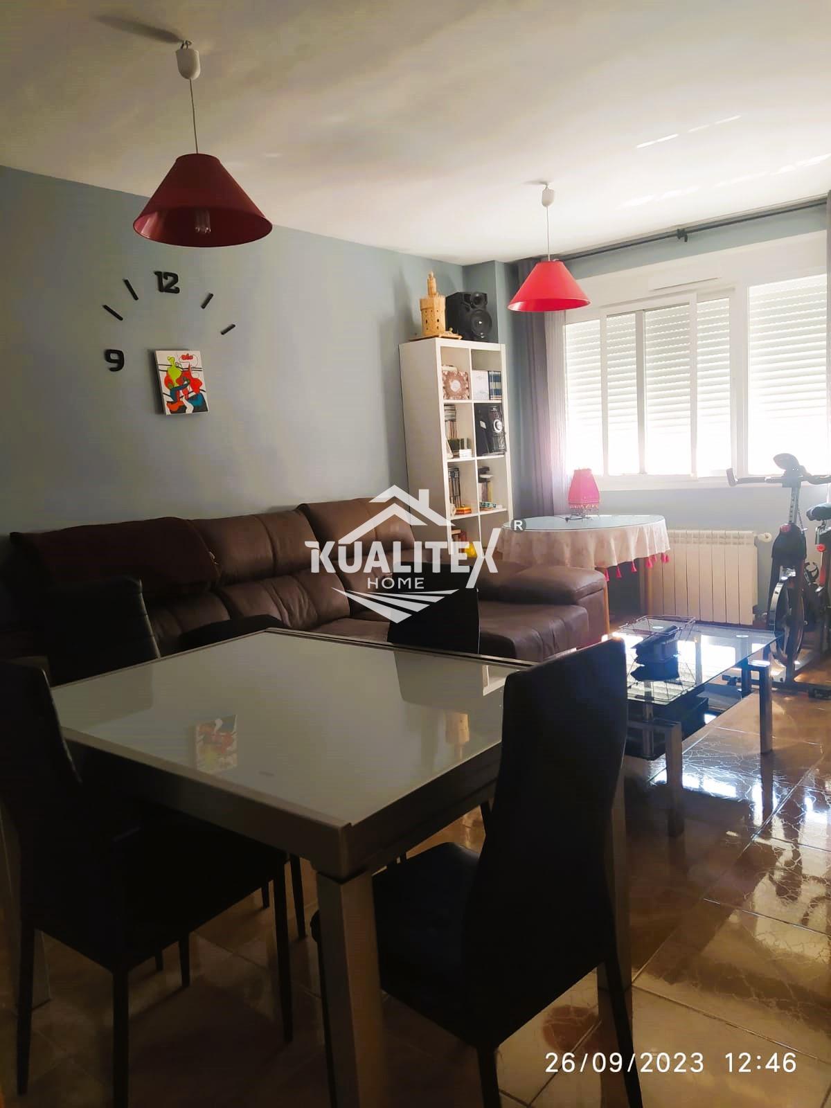 For sale of chalet in Cáceres