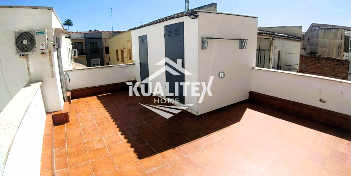 Zu verkaufen von duplex in
 Cáceres