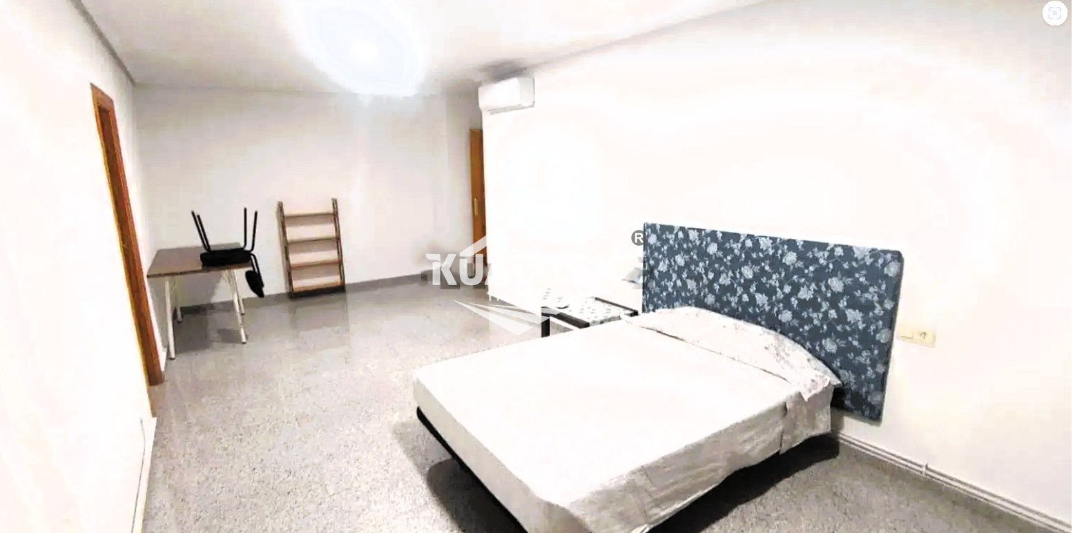 Zu verkaufen von duplex in
 Cáceres