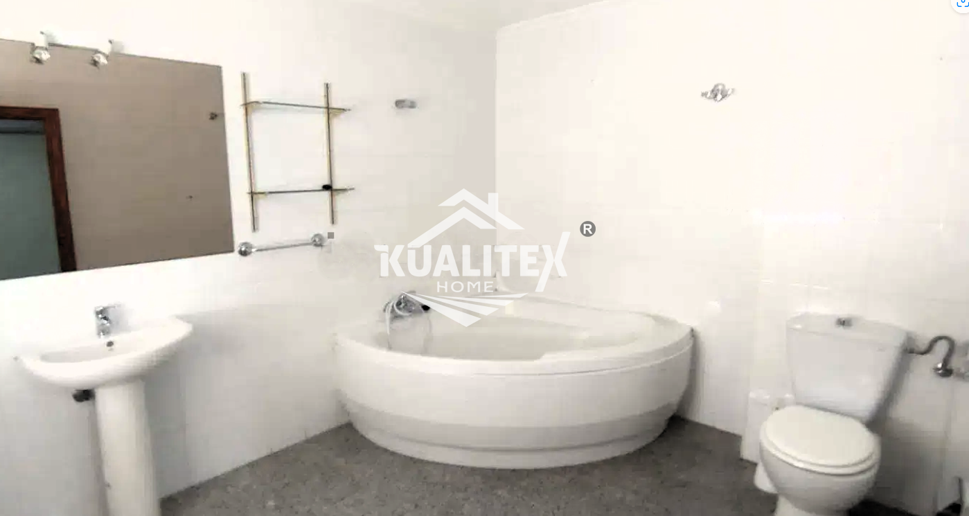 Zu verkaufen von duplex in
 Cáceres