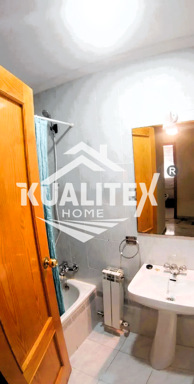 Zu verkaufen von duplex in
 Cáceres