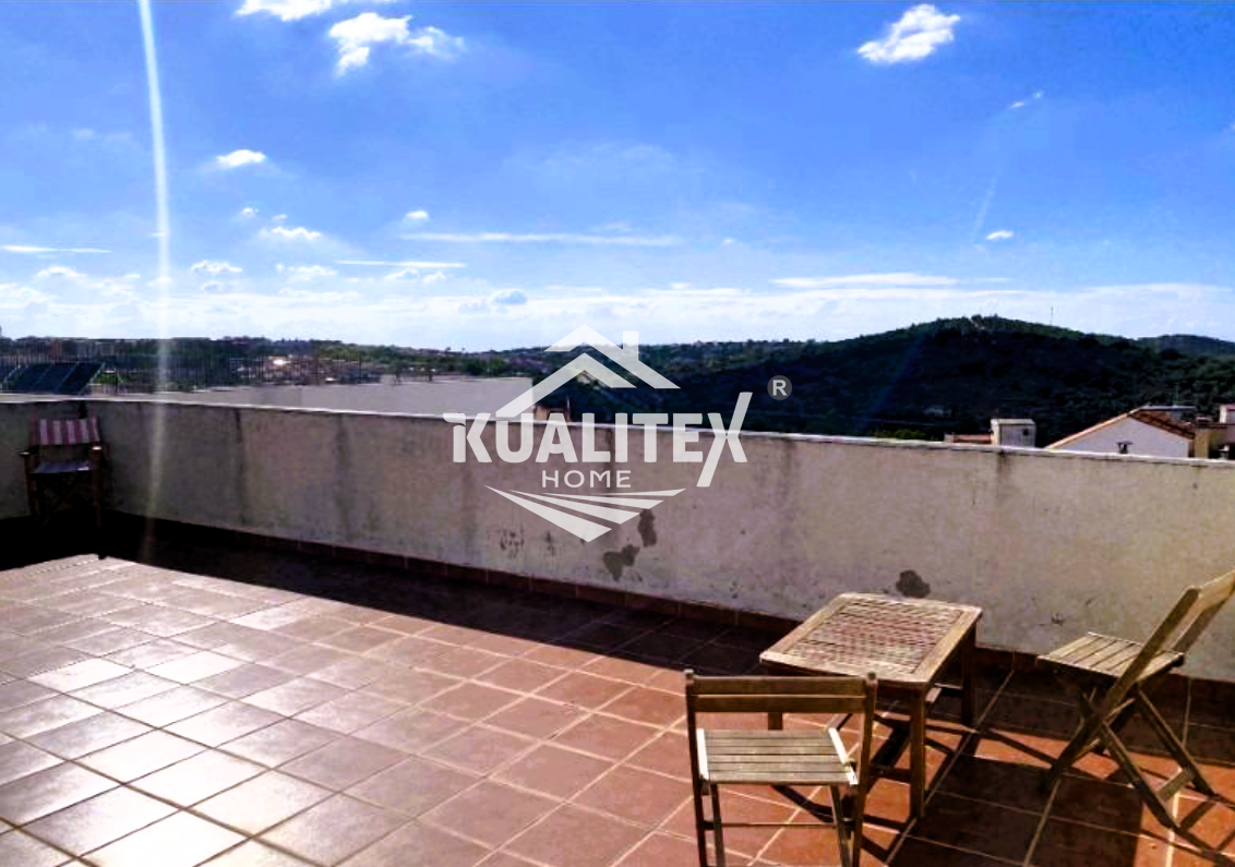 For sale of apartment in Cáceres