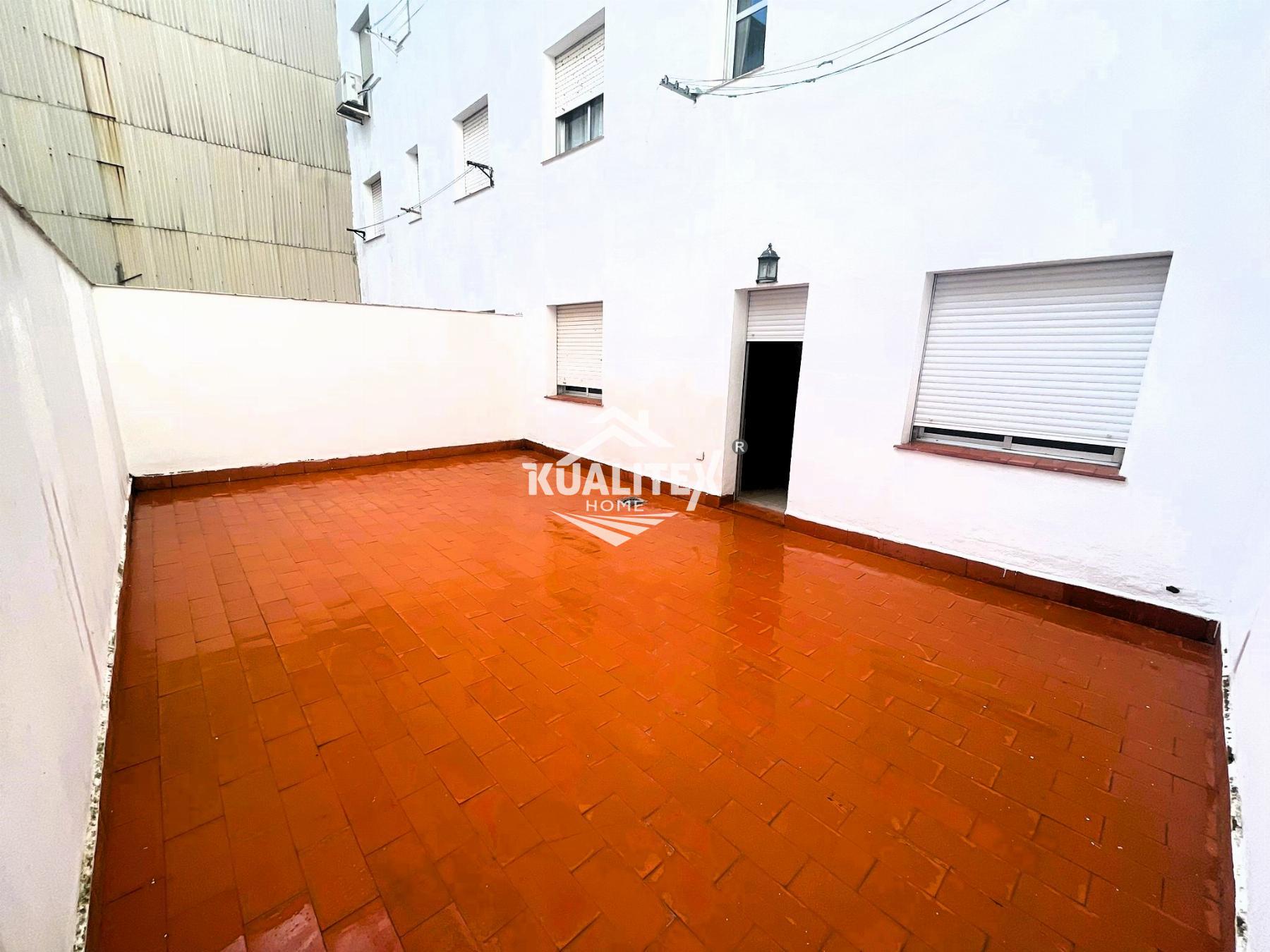 For sale of flat in Cáceres