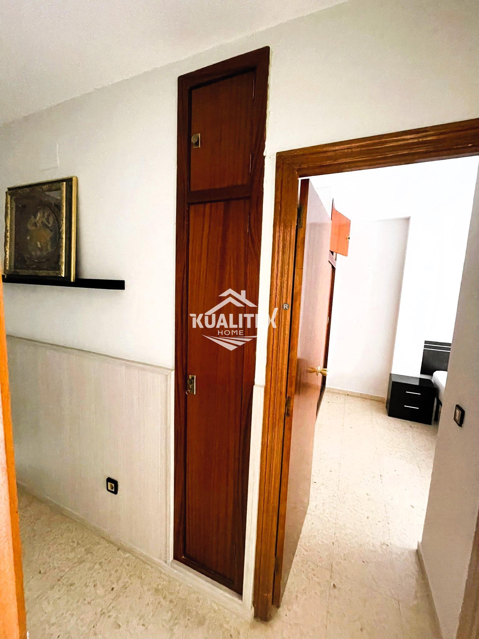 For sale of flat in Cáceres
