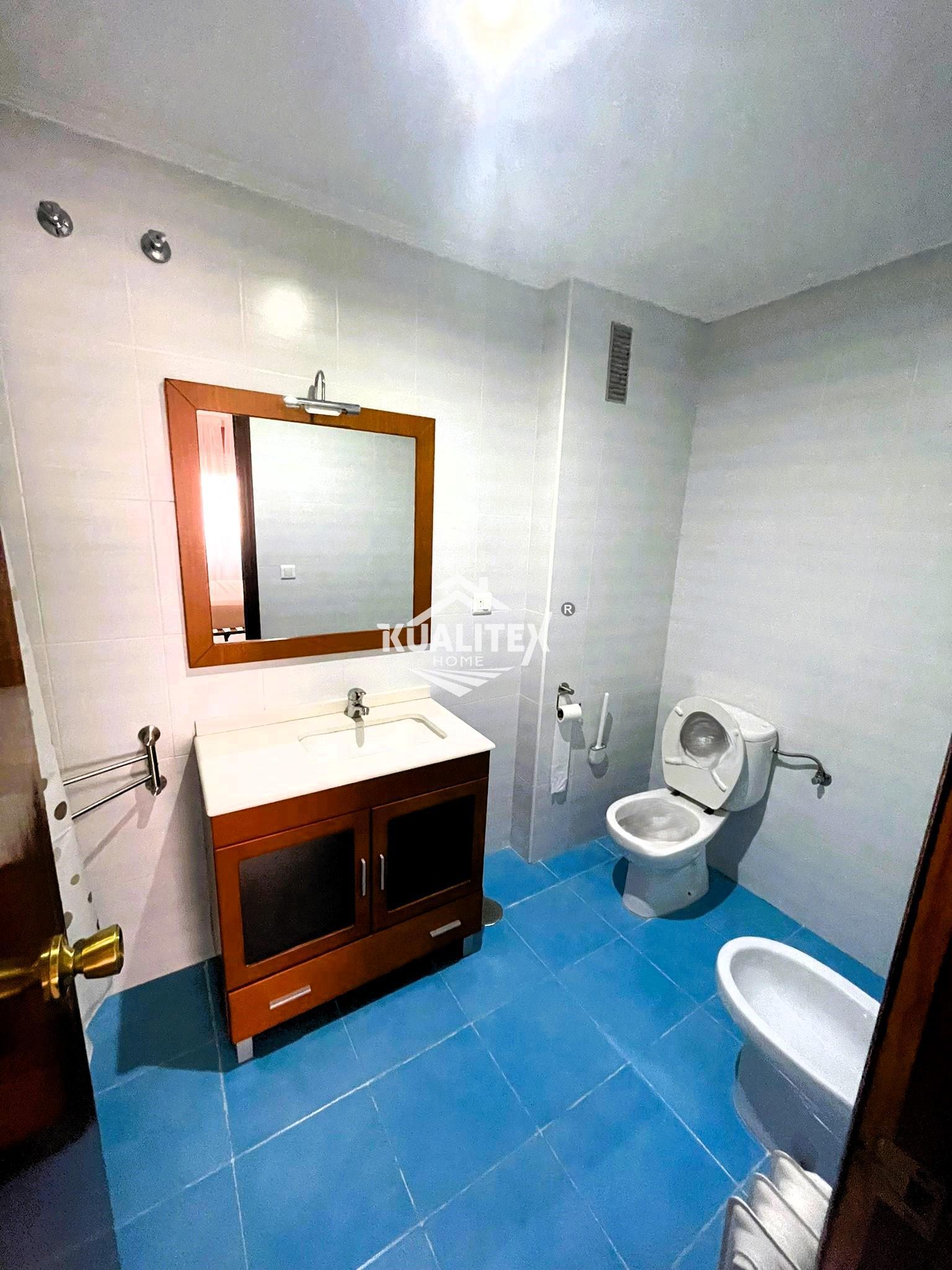 For sale of flat in Cáceres
