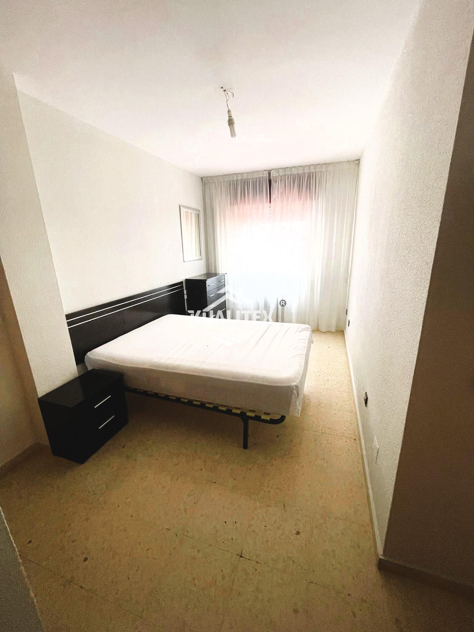 For sale of flat in Cáceres