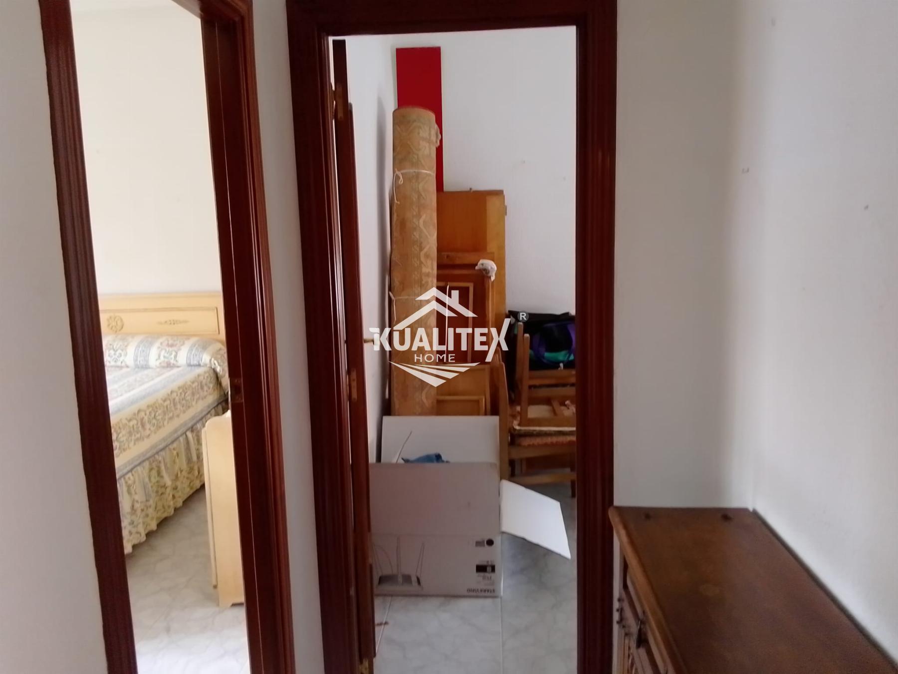 For sale of flat in Cáceres