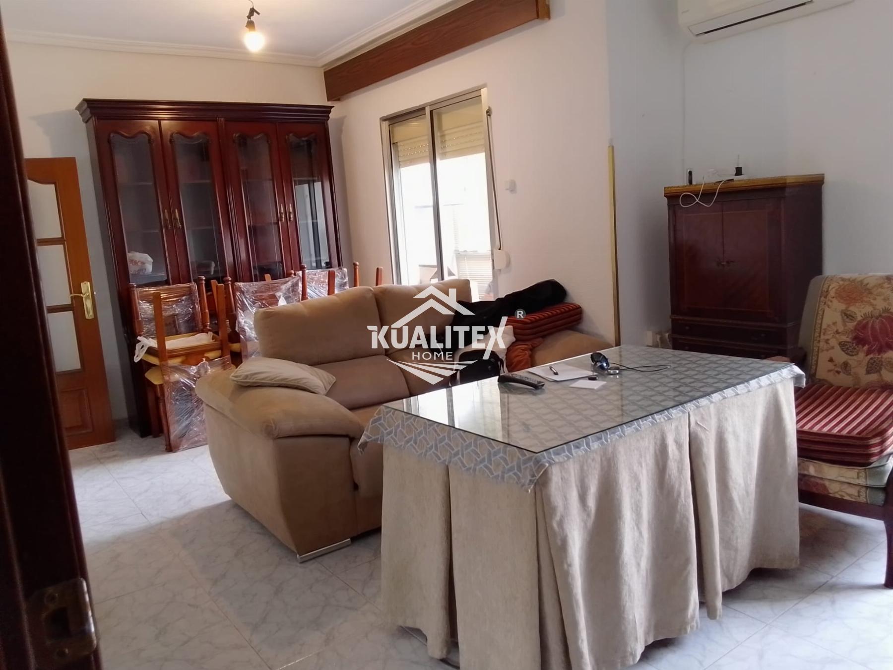 For sale of flat in Cáceres