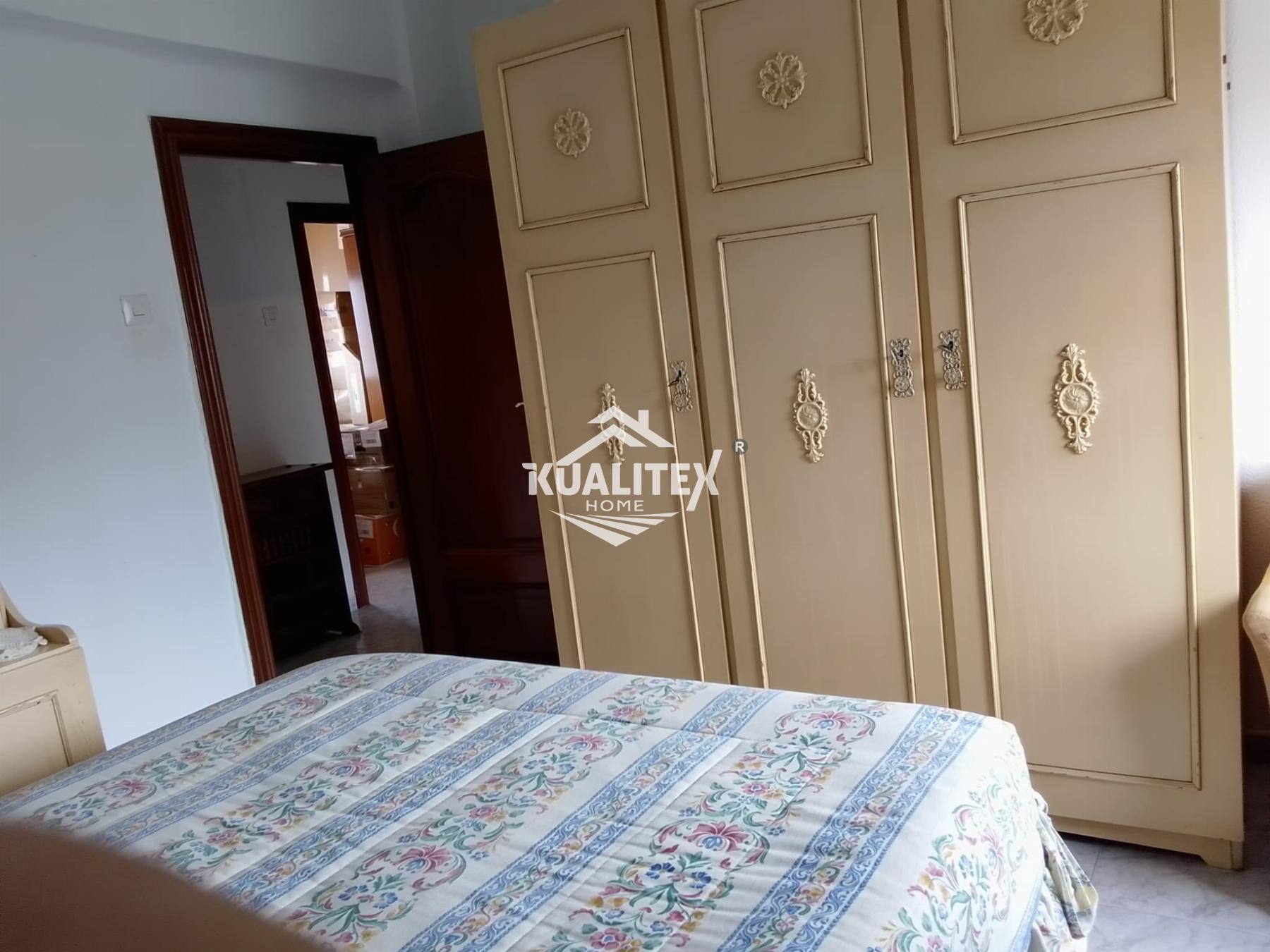 For sale of flat in Cáceres