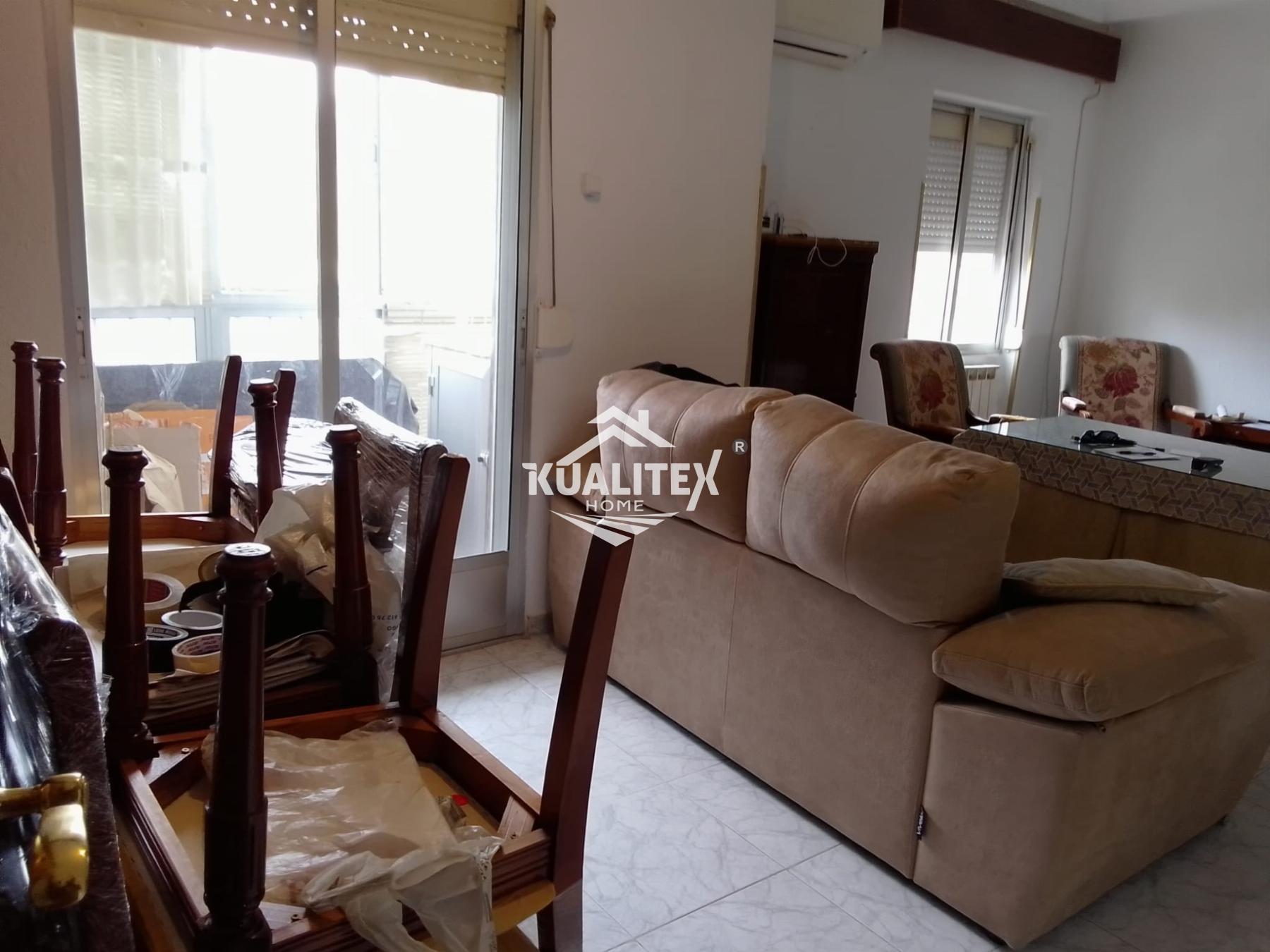 For sale of flat in Cáceres