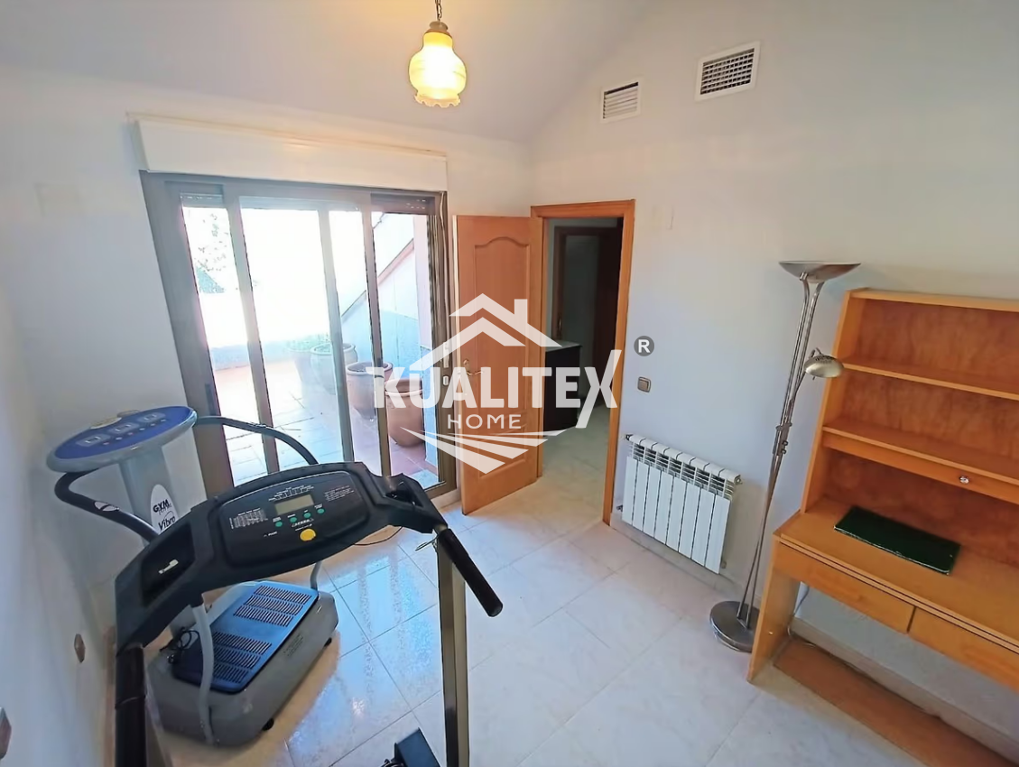 For sale of duplex in Cáceres