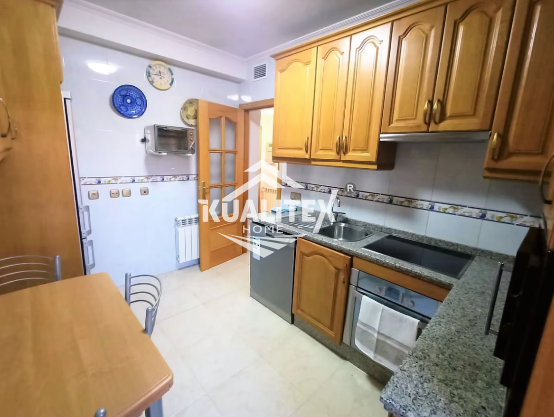 For sale of duplex in Cáceres