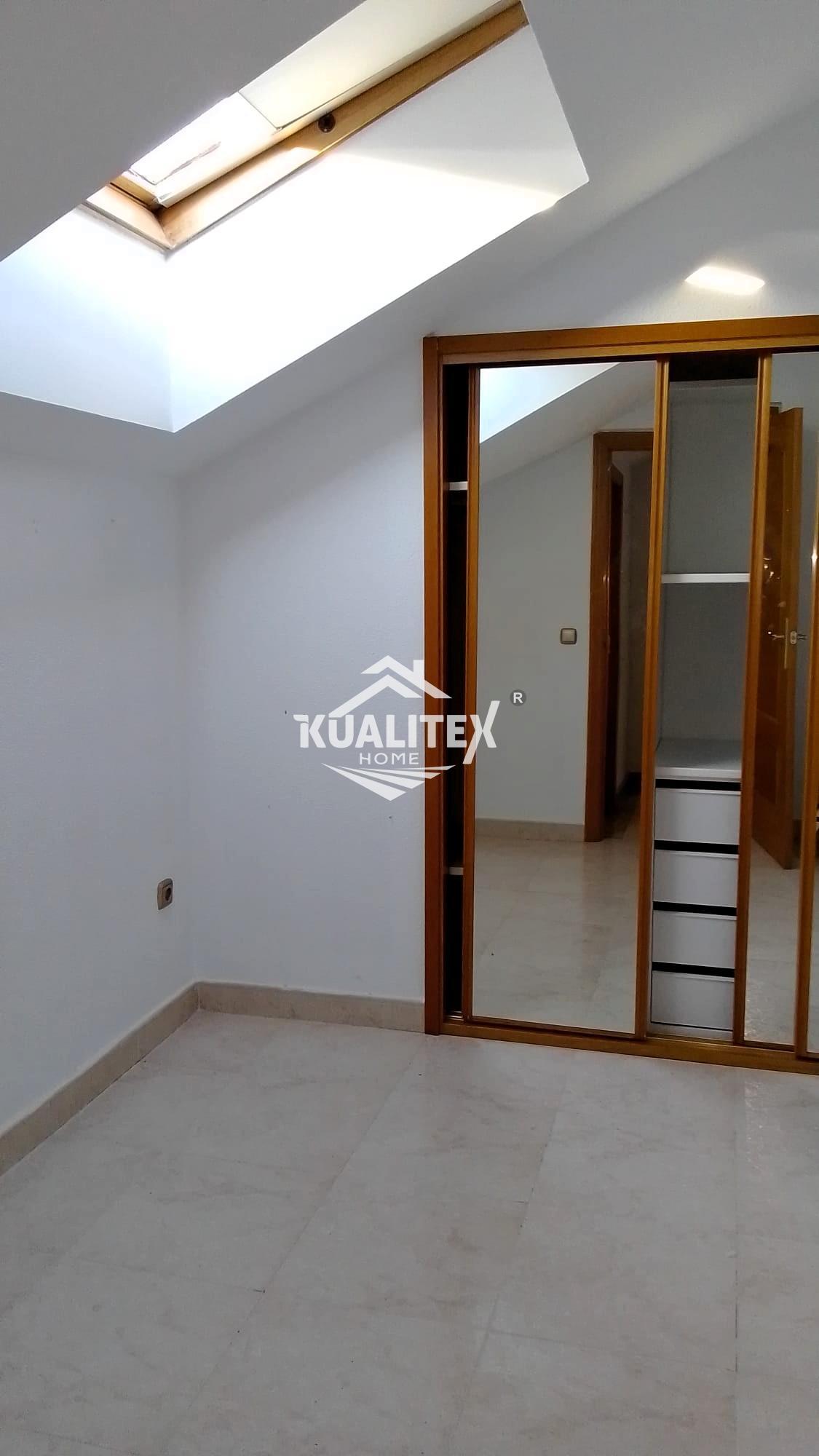 For sale of duplex in Cáceres
