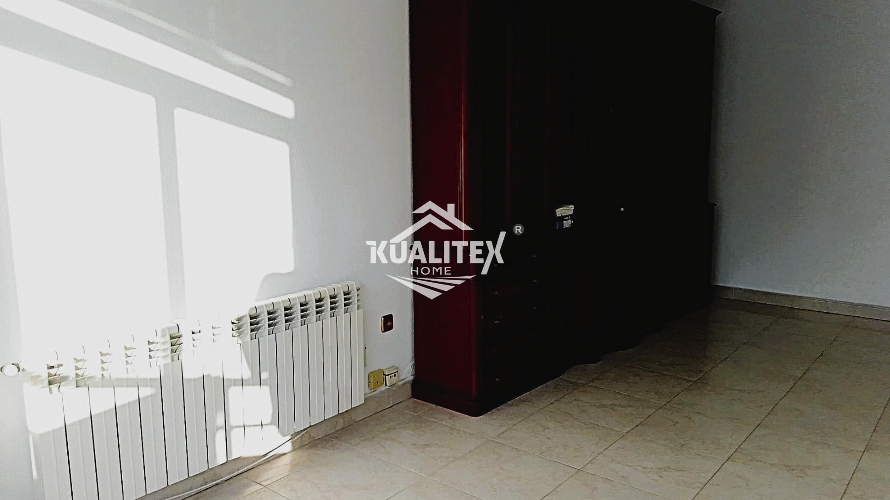For sale of duplex in Cáceres