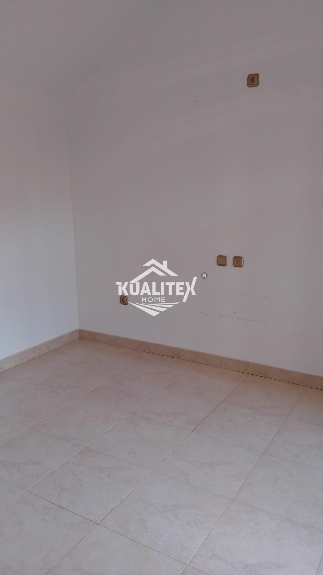 For sale of duplex in Cáceres