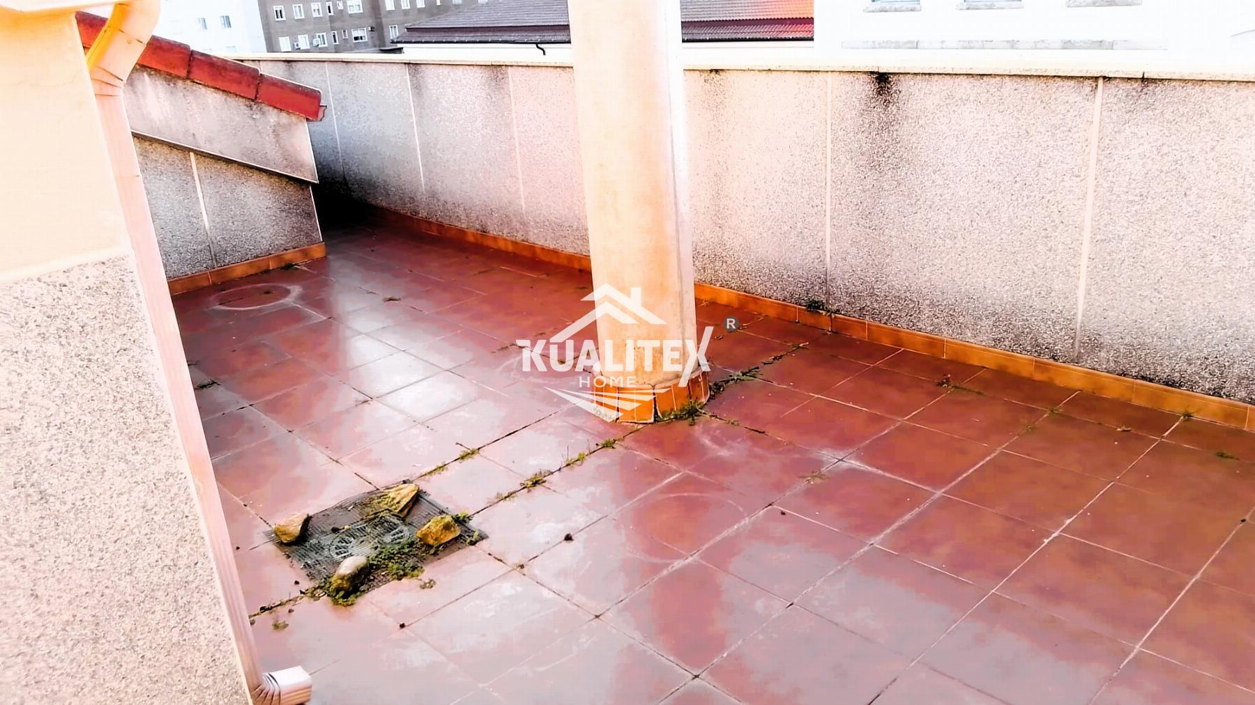 For sale of duplex in Cáceres