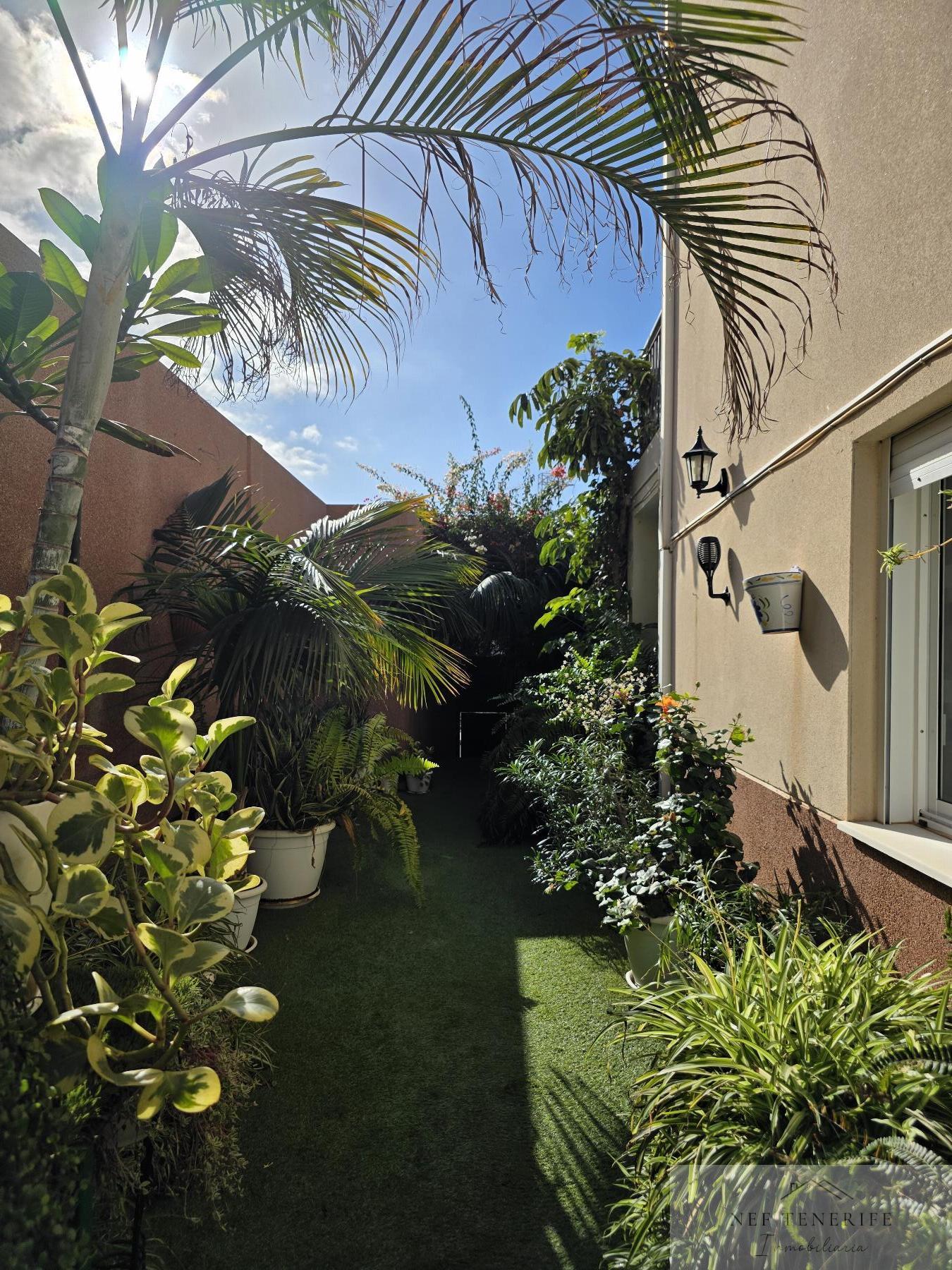 For sale of chalet in Costa Adeje