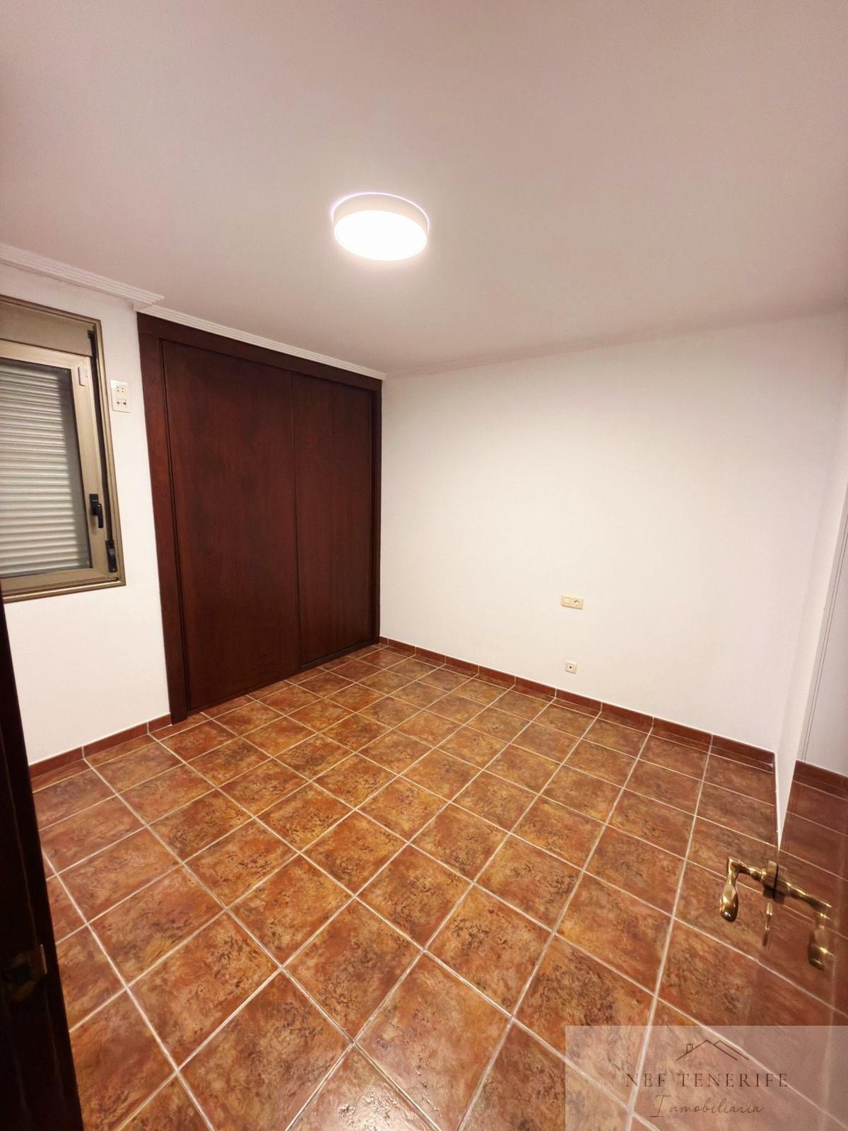 Venta de chalet en Granadilla de Abona