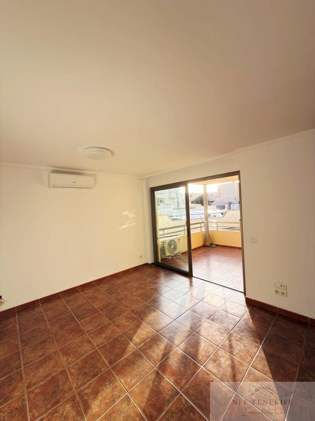 Venta de chalet en Granadilla de Abona