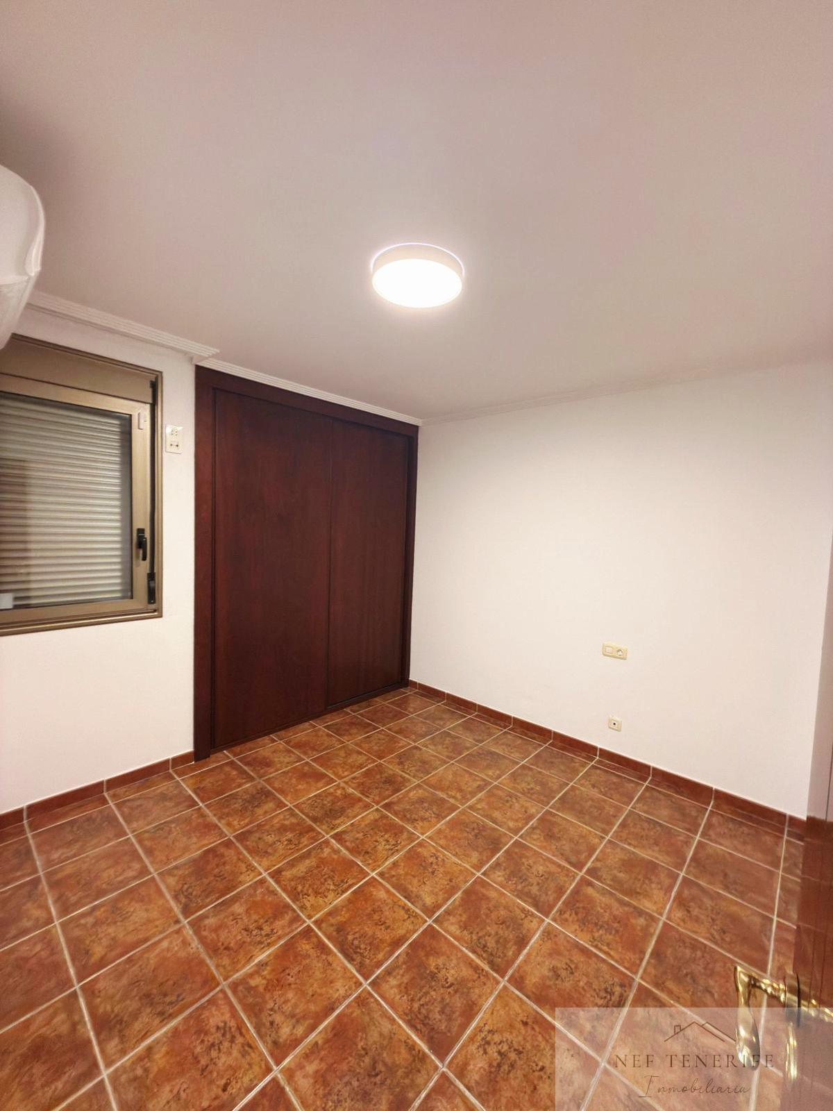 Venta de chalet en Granadilla de Abona