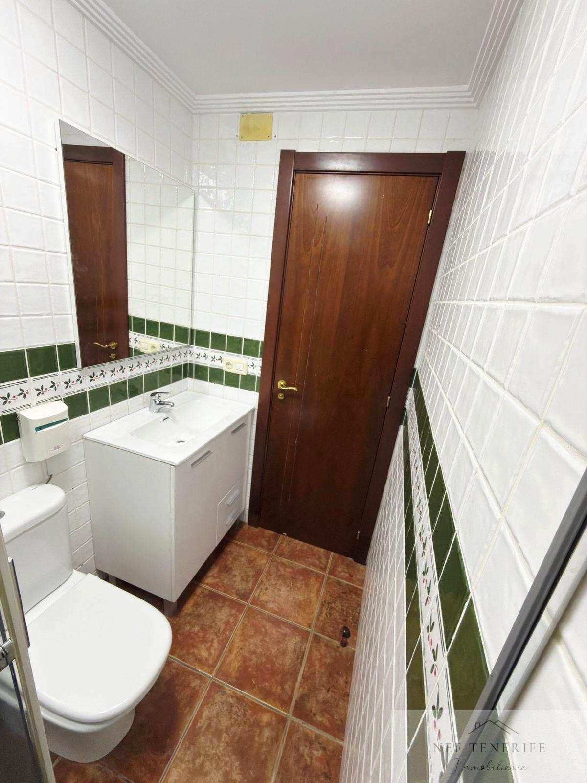 Venta de chalet en Granadilla de Abona