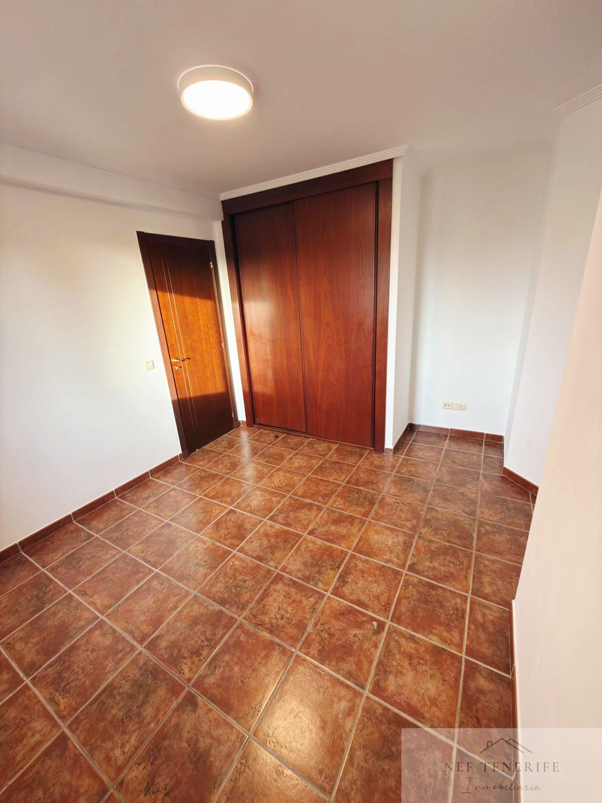 Venta de chalet en Granadilla de Abona