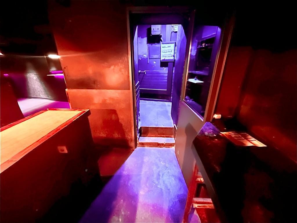For sale of premises in Madrid