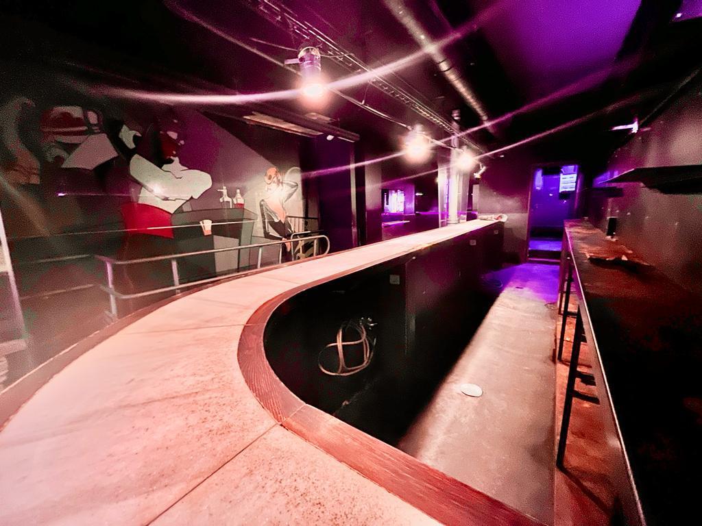 For sale of premises in Madrid