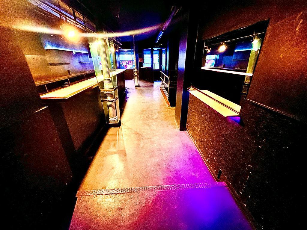 For sale of premises in Madrid